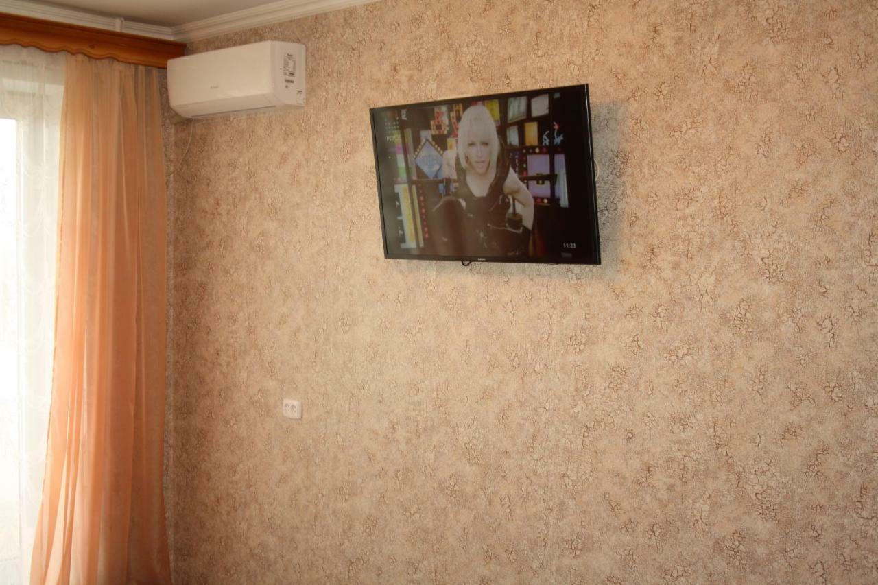1-Комнатная Квартира На Набережной Pavlodar Exterior foto