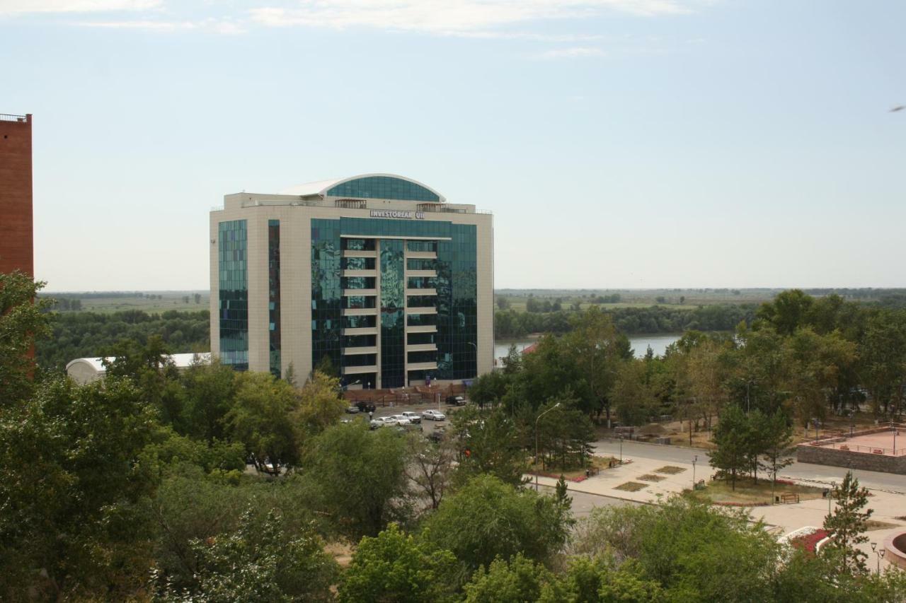 1-Комнатная Квартира На Набережной Pavlodar Exterior foto